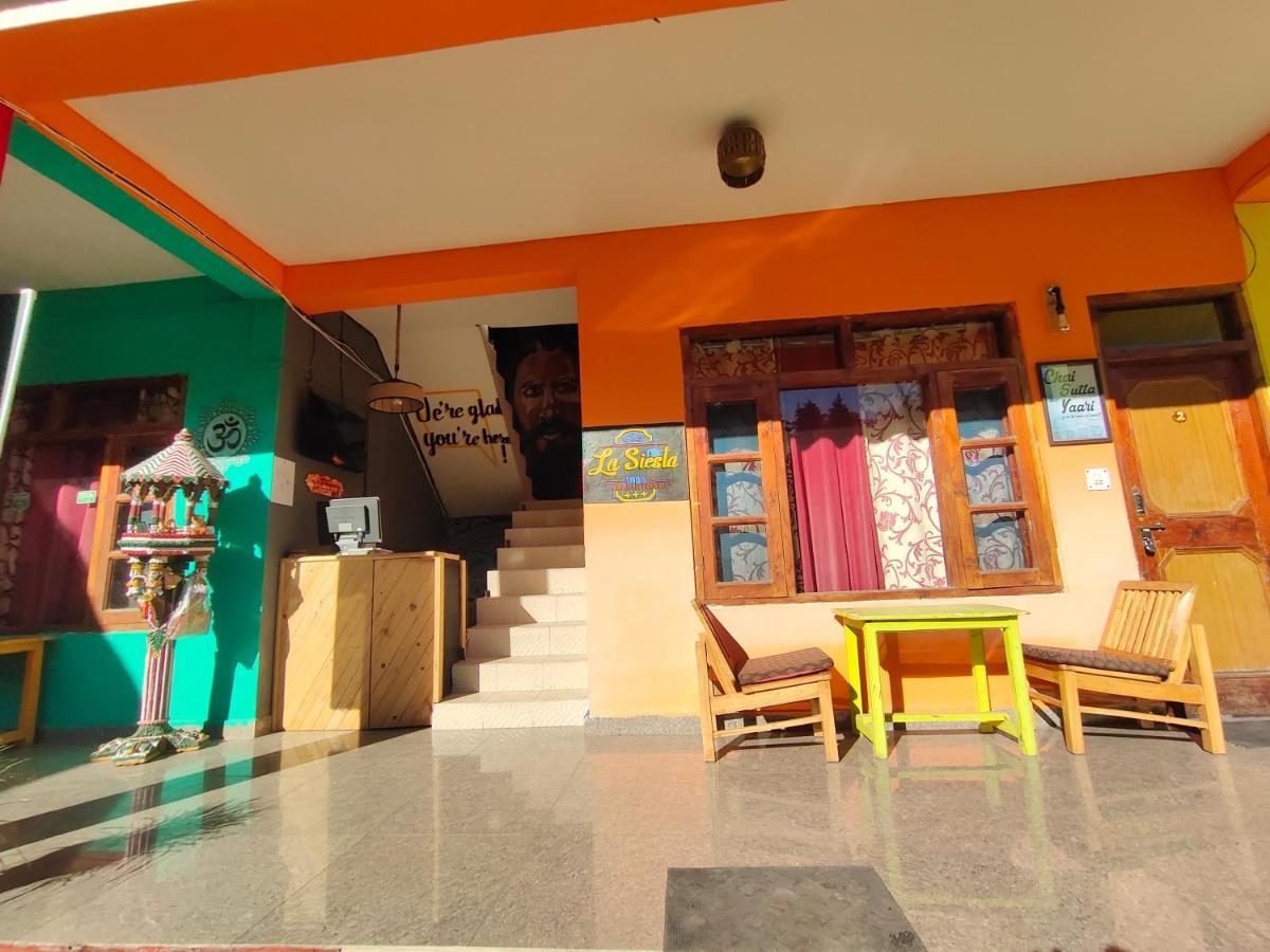 Hostel La Siesta India Manali Exterior foto